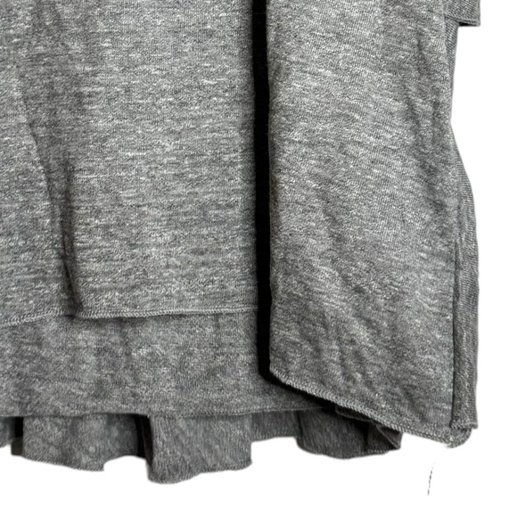 Chaser Tiered Ruffle Back Crew Neck Short Sleeve Knit Heather Gray T-Shirt M - Picture 9 of 16
